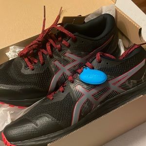 NIB: ASICS Gel-Scram 6 Men’s 9